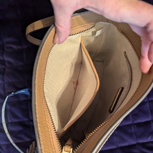 Tory Burch crossbody - Picture 2 of 5